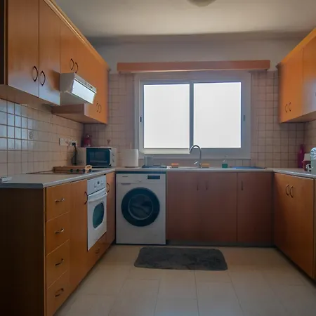 شقة Mackenzie Sea Views لارنكا