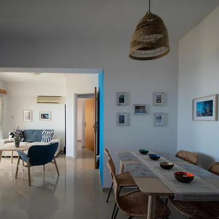 Mackenzie Sea Views Apartament Larnaca